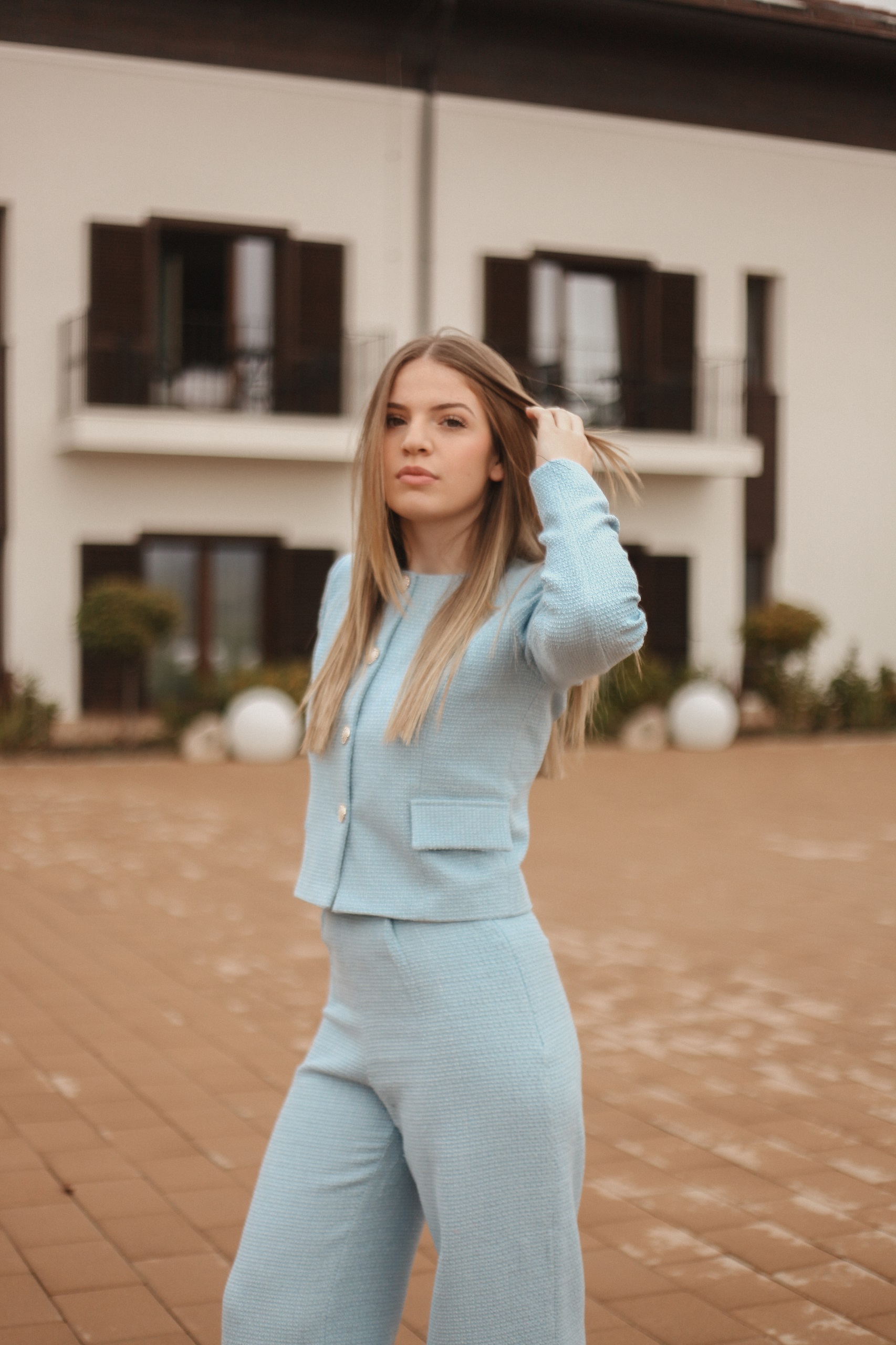 Costum Neena - imagine 4